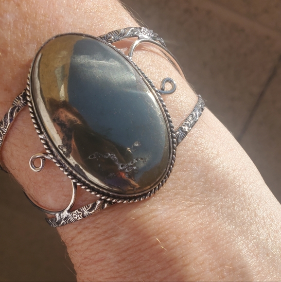 New Pyrite Silver Cuff Bracelet. - Picture 5 of 13